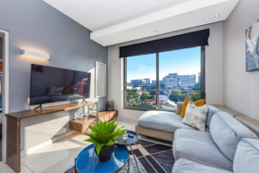 Modern Apartment in 5 Star hotel With Backup Power